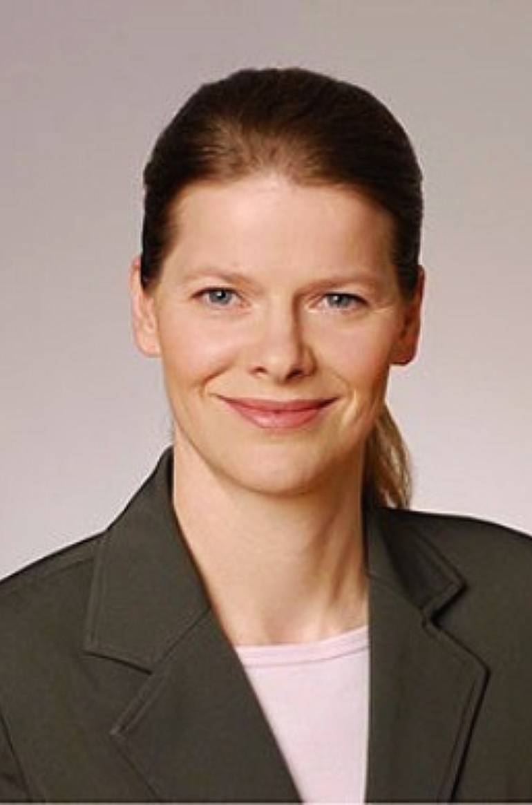 Stephanie Seifried.png